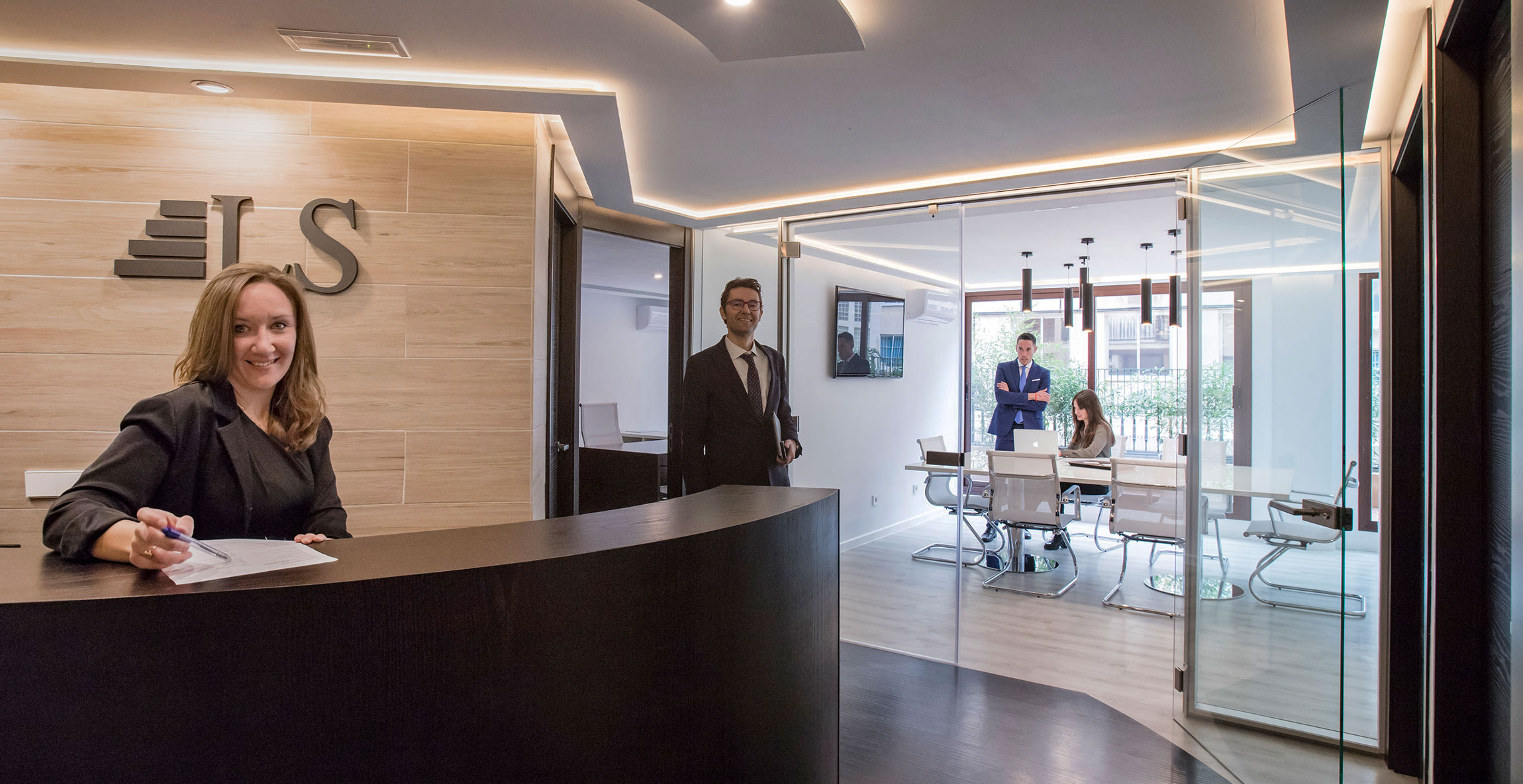 El equipo de Legal Steps en la oficina de Palma de Mallorca